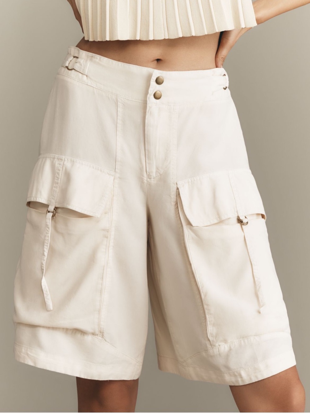 Anthropologie safari High-Waist Cargo Bermuda Shorts in Cream S